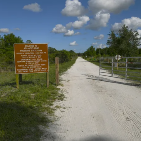 Residents fight golf courses in Jonathan Dickinson State Park