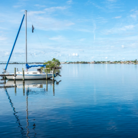 boat in crystal blue water